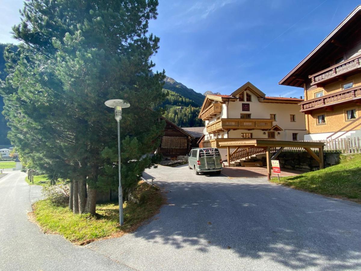 Alpine Lodge Soelden - Chalet & Apart Exterior photo